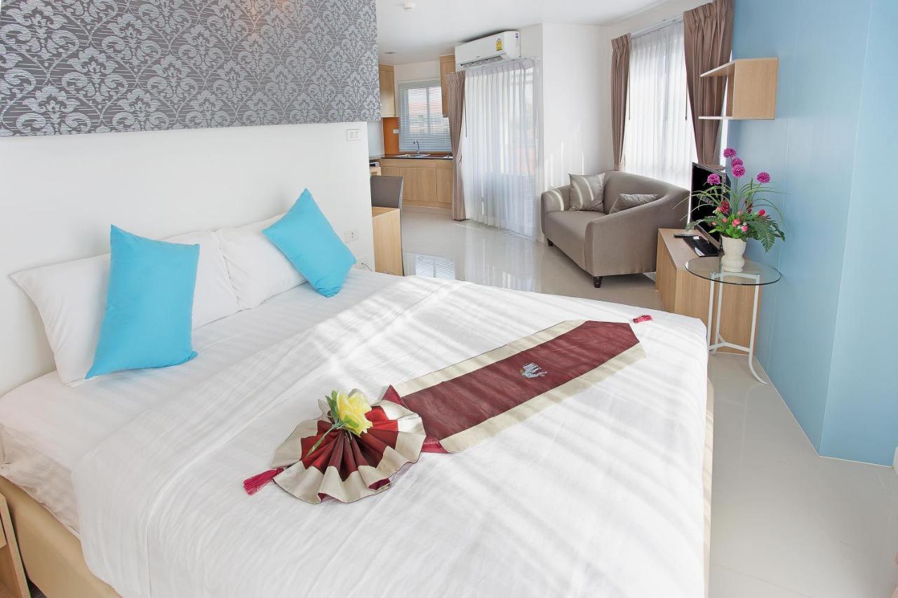 C-House & Residence Hotel Amata City Pluakdeng Kültér fotó